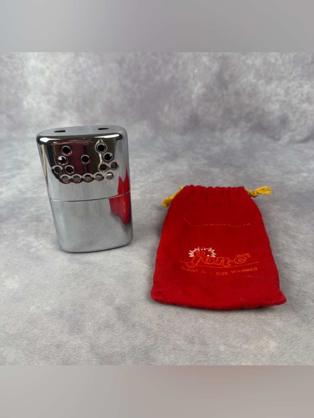 Vintage Jon-E Giant GI Hand Warmer Aladdin 1960 w/ Red Bag Fuel Wick 4.5”